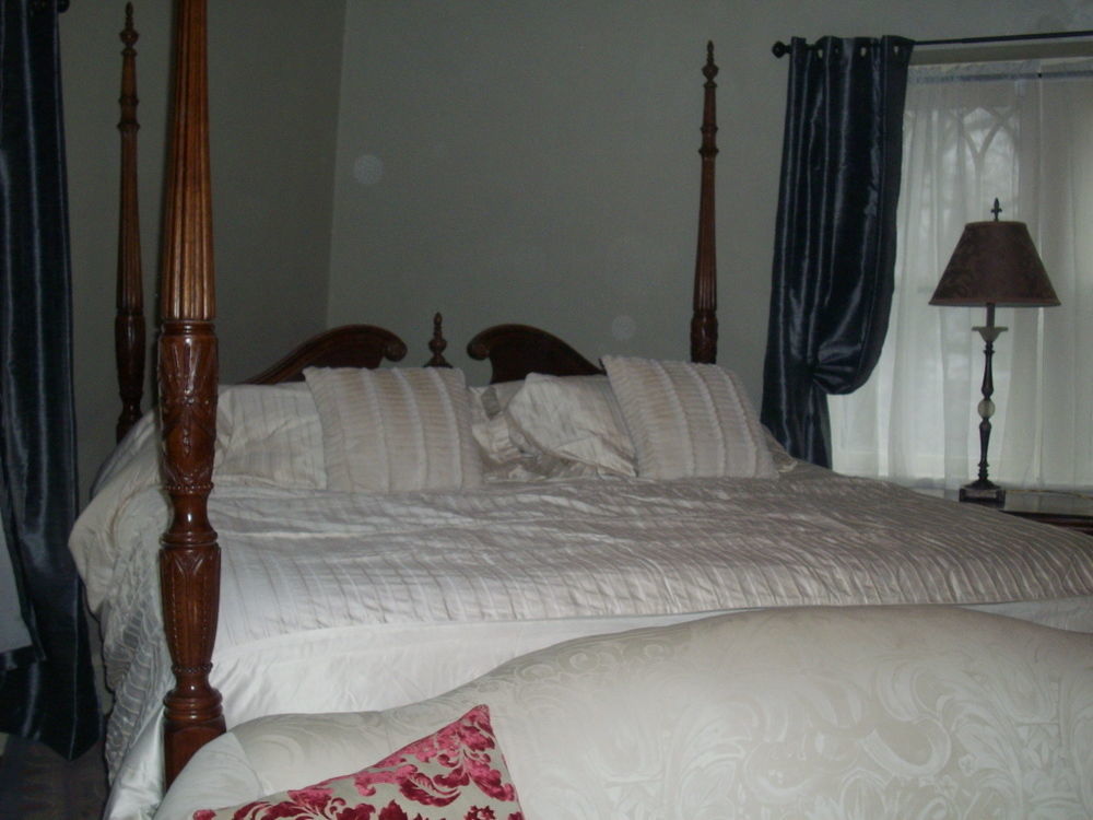 Christmas House Bed & Breakfast Racine Exterior foto